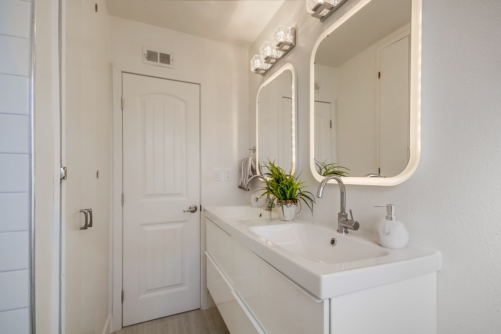 Virtual tour photo 27 of 48 for 914 57th St