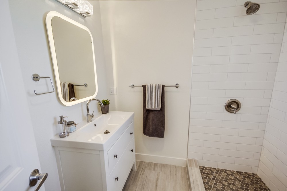 Virtual tour photo 36 of 48 for 914 57th St