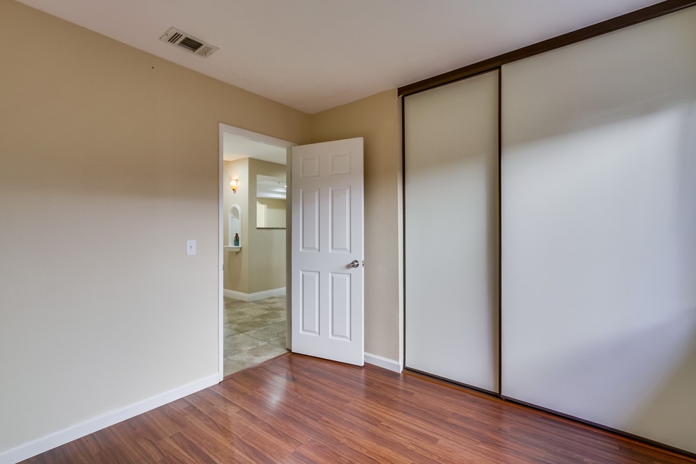 Virtual tour photo 19 of 36 for 9156 Meadowrun Pl