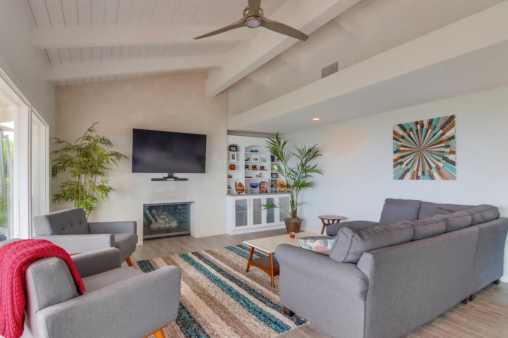 Virtual tour photo 9 of 63 for 916 El Mac Pl