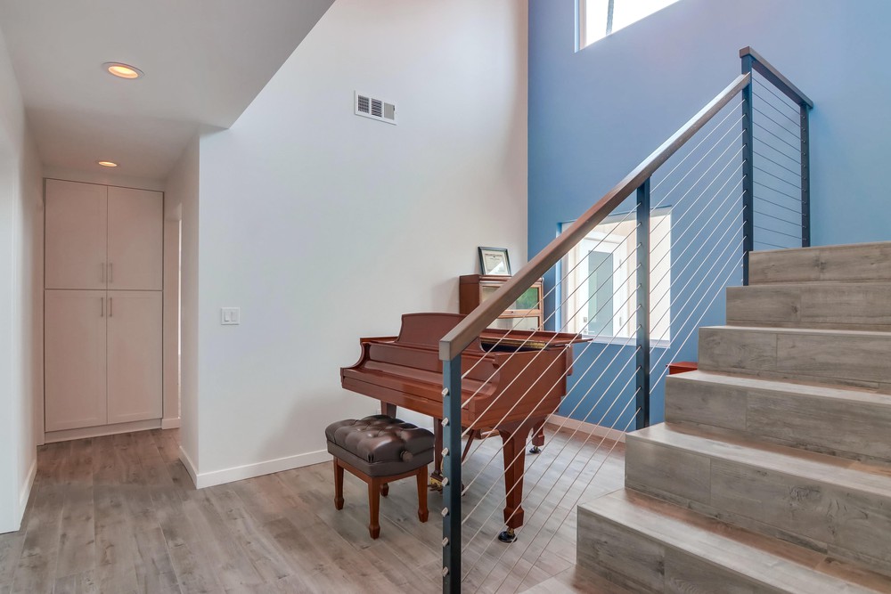 Virtual tour photo 30 of 63 for 916 El Mac Pl