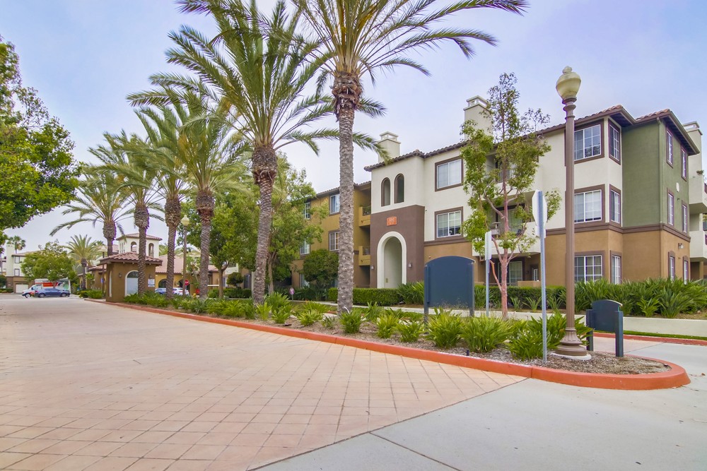 Virtual tour photo 1 of 37 for 916 Gill Village Way