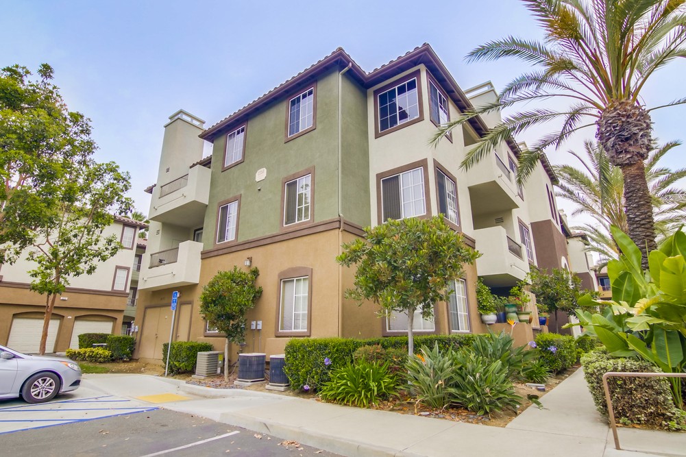 Virtual tour photo 4 of 37 for 916 Gill Village Way