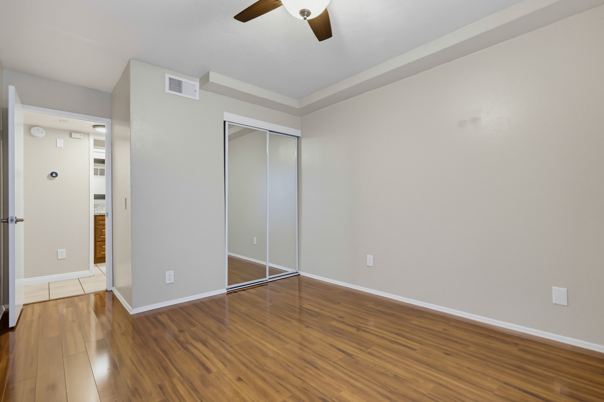 Virtual tour photo 27 of 48 for 9169 Village Glen Dr Unit 155