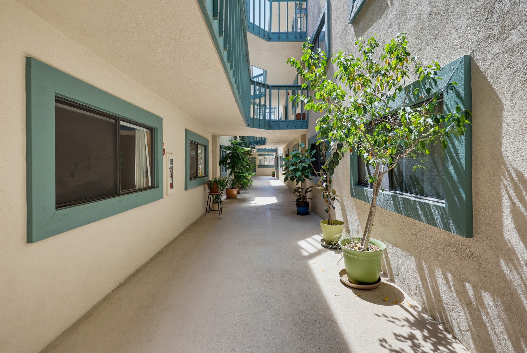 Virtual tour photo 4 of 55 for 917 Torrance St