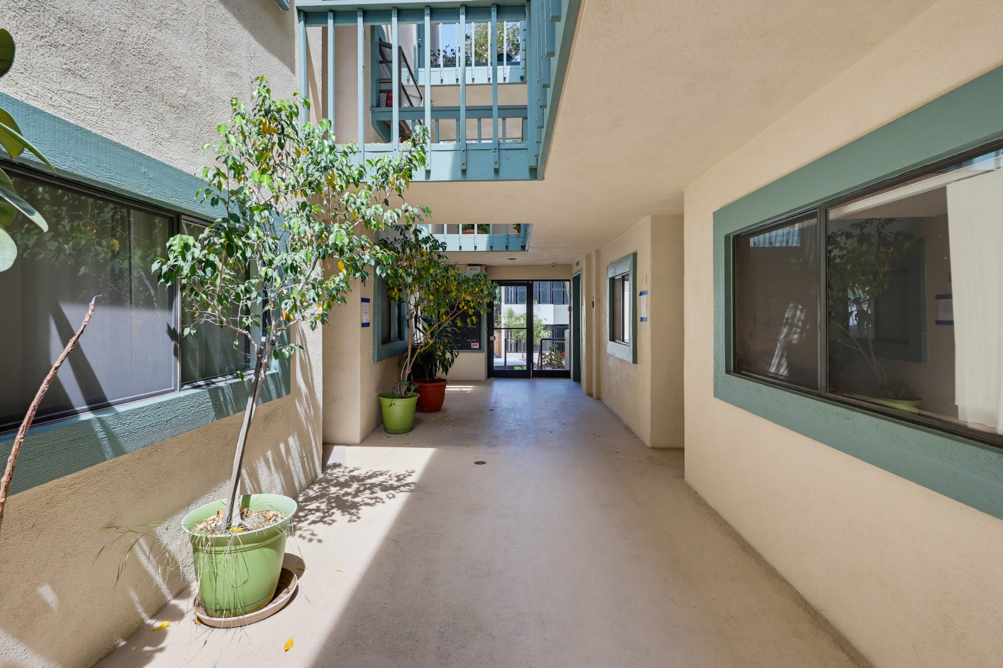 Virtual tour photo 8 of 55 for 917 Torrance St