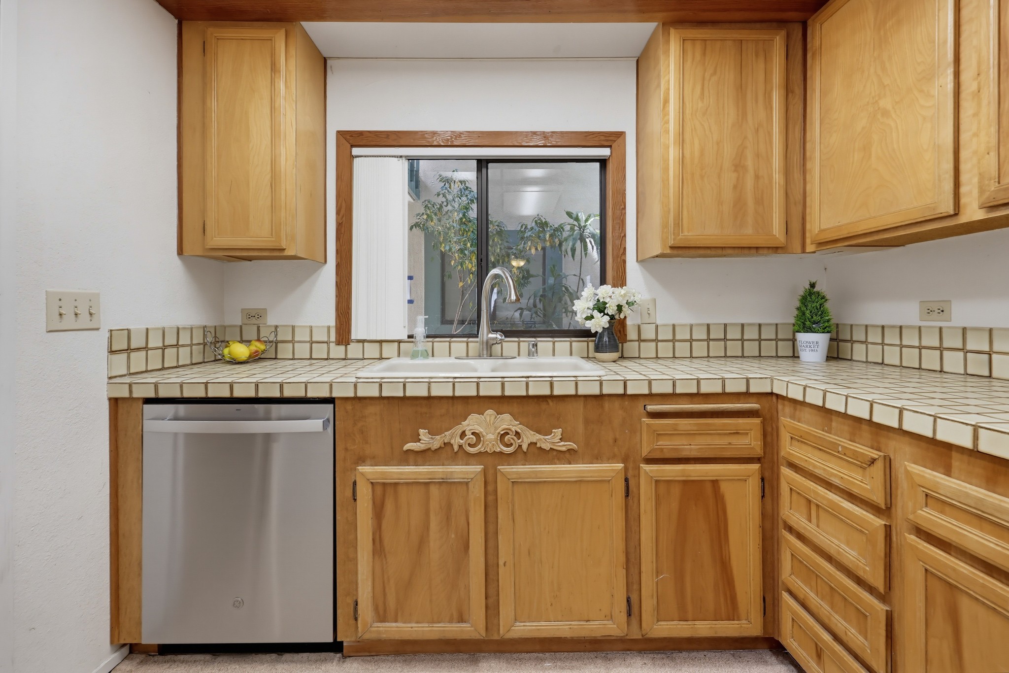 Virtual tour photo 23 of 55 for 917 Torrance St