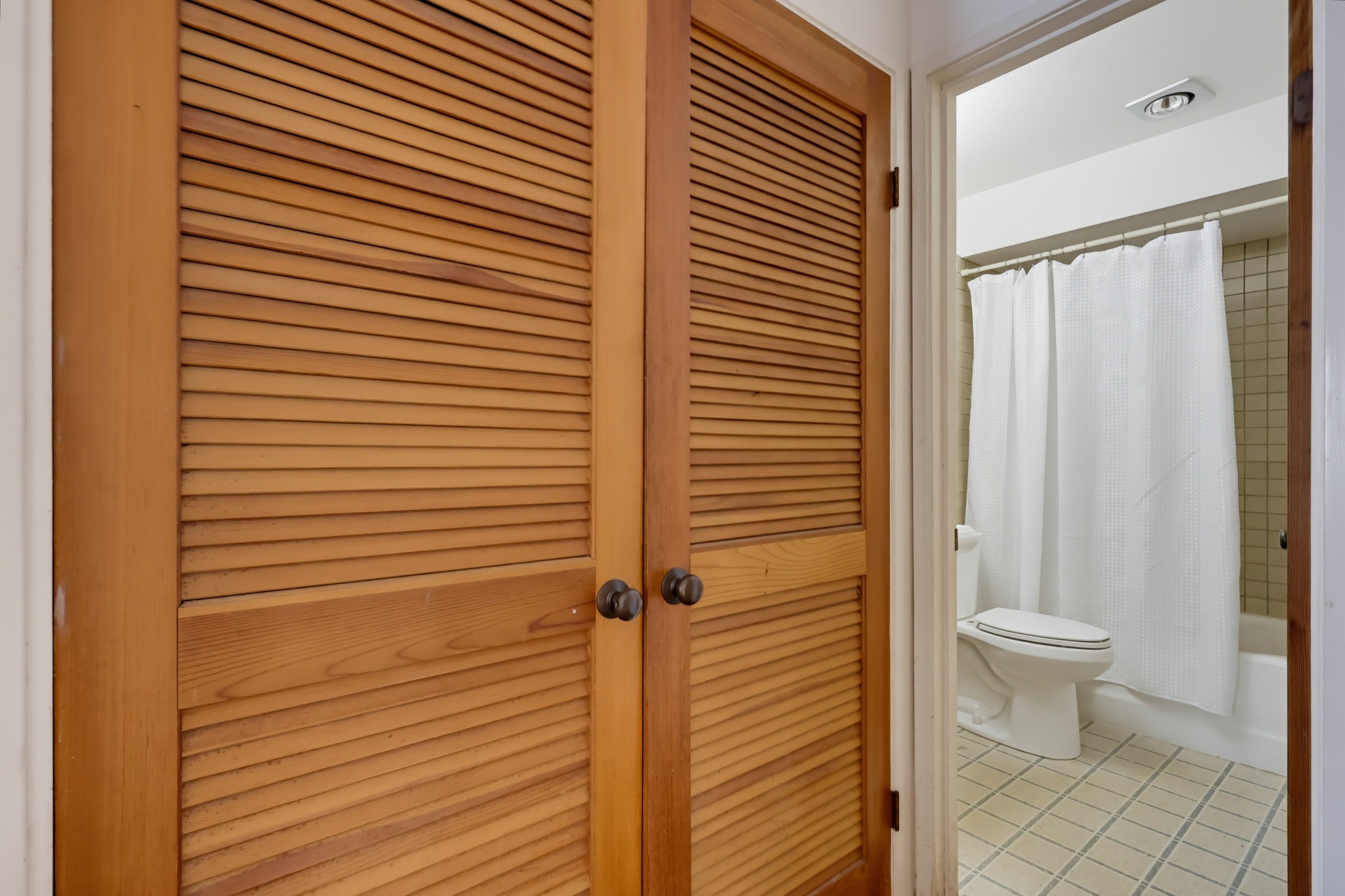 Virtual tour photo 39 of 55 for 917 Torrance St