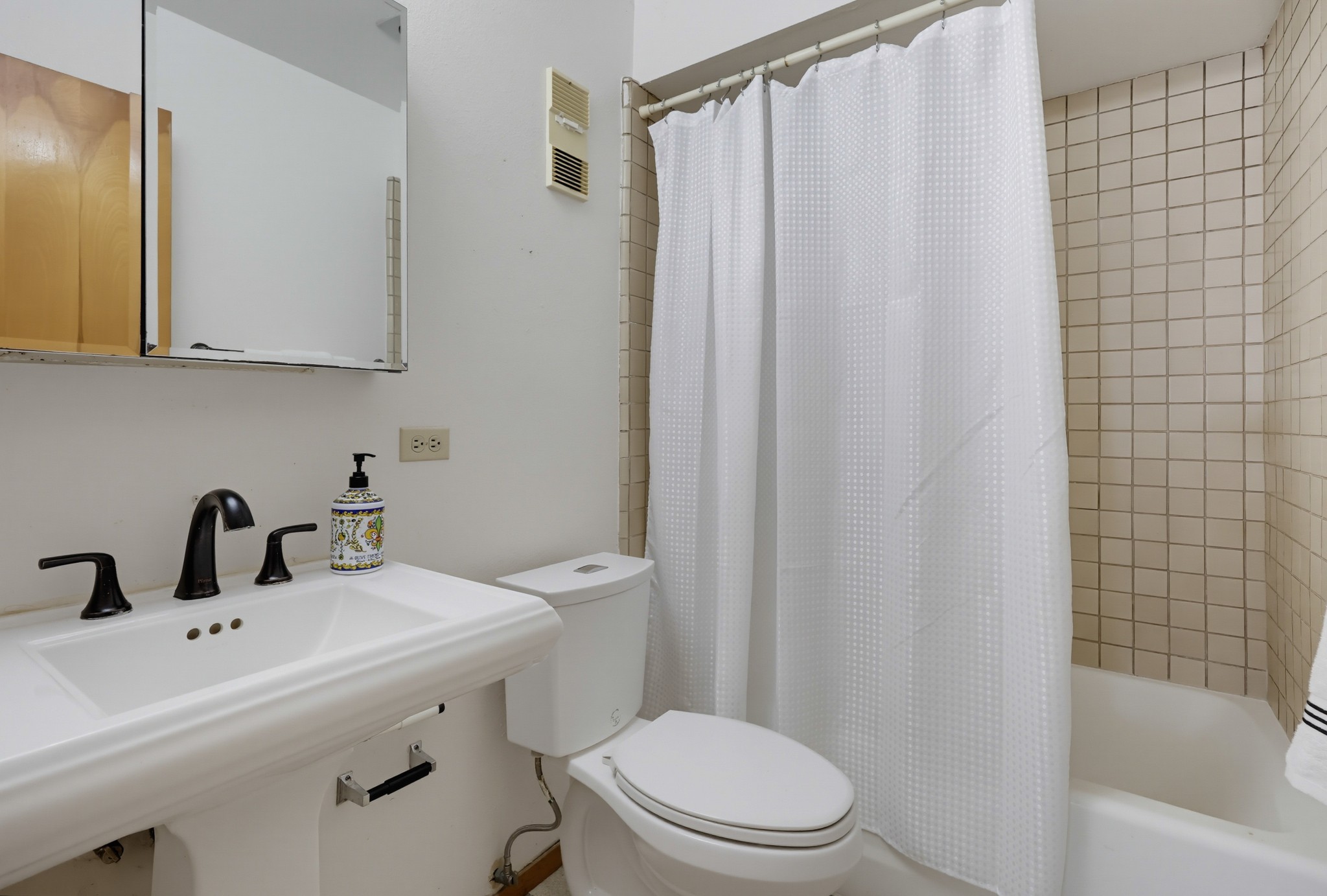 Virtual tour photo 40 of 55 for 917 Torrance St
