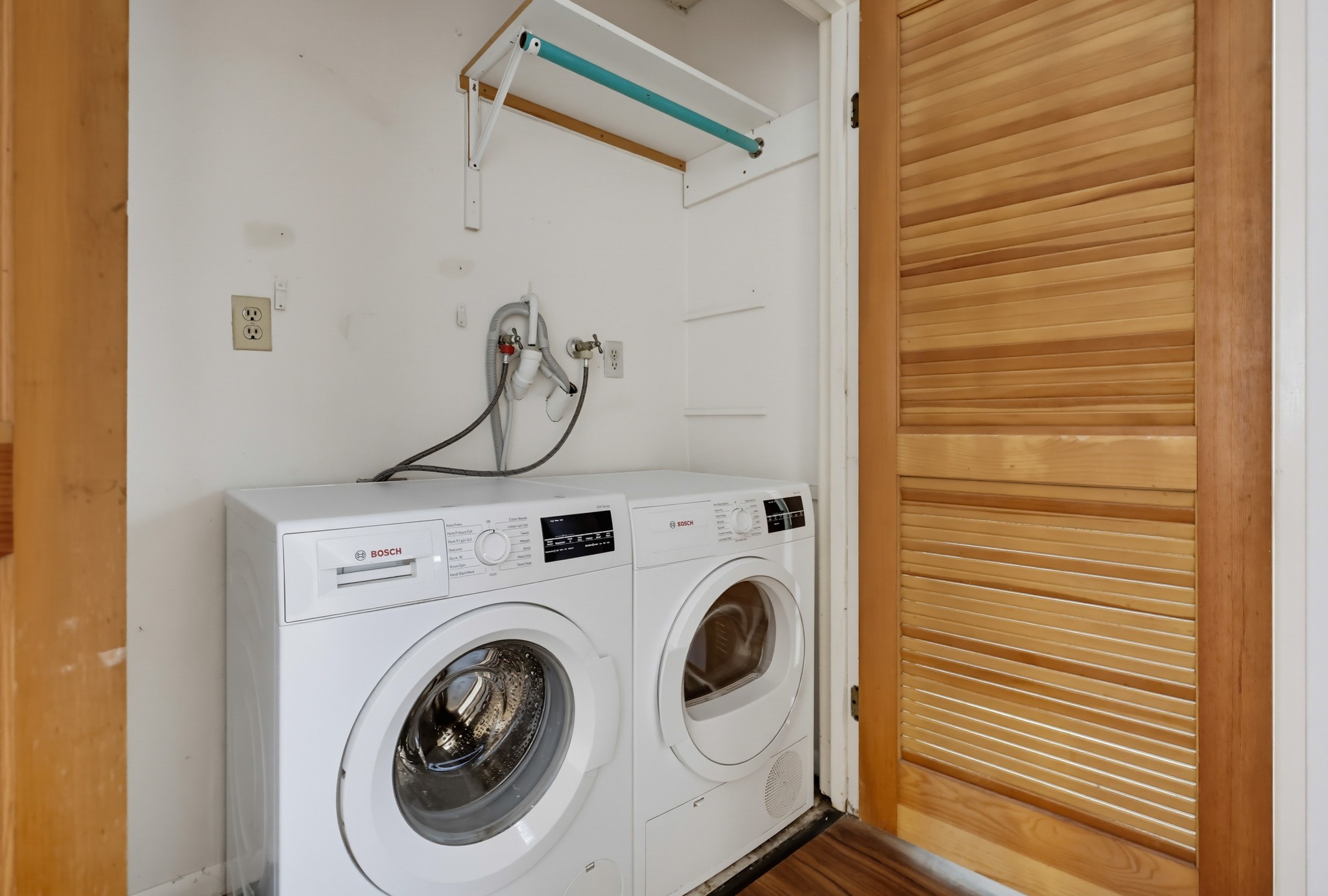 Virtual tour photo 42 of 55 for 917 Torrance St