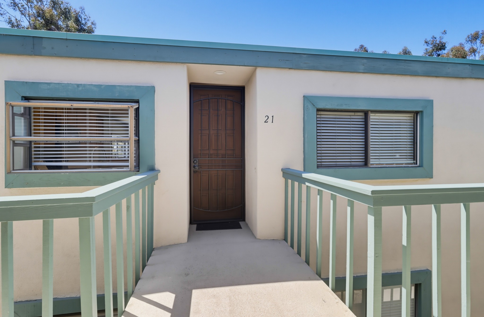Virtual tour photo 8 of 50 for 917 Torrance St