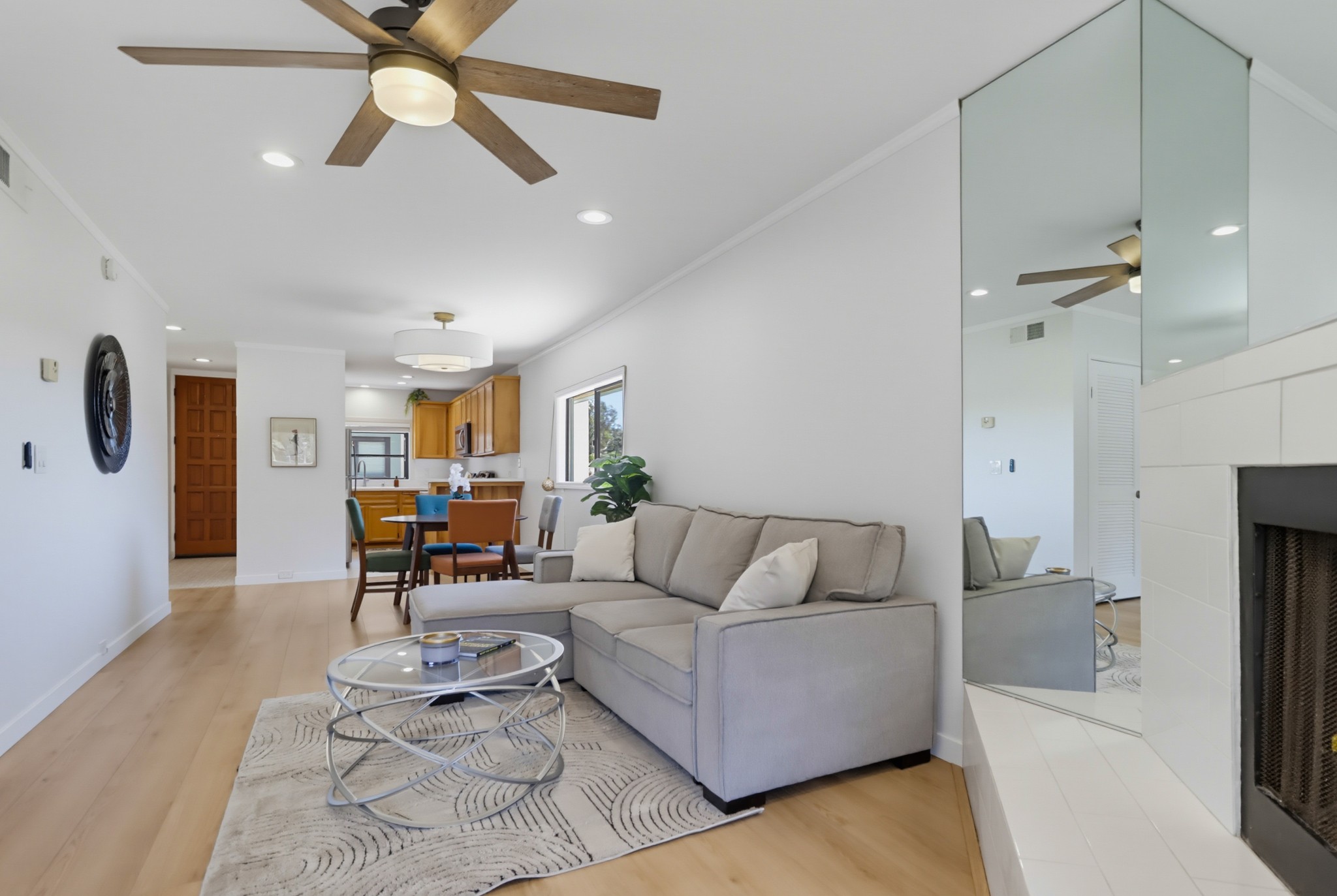 Virtual tour photo 16 of 50 for 917 Torrance St