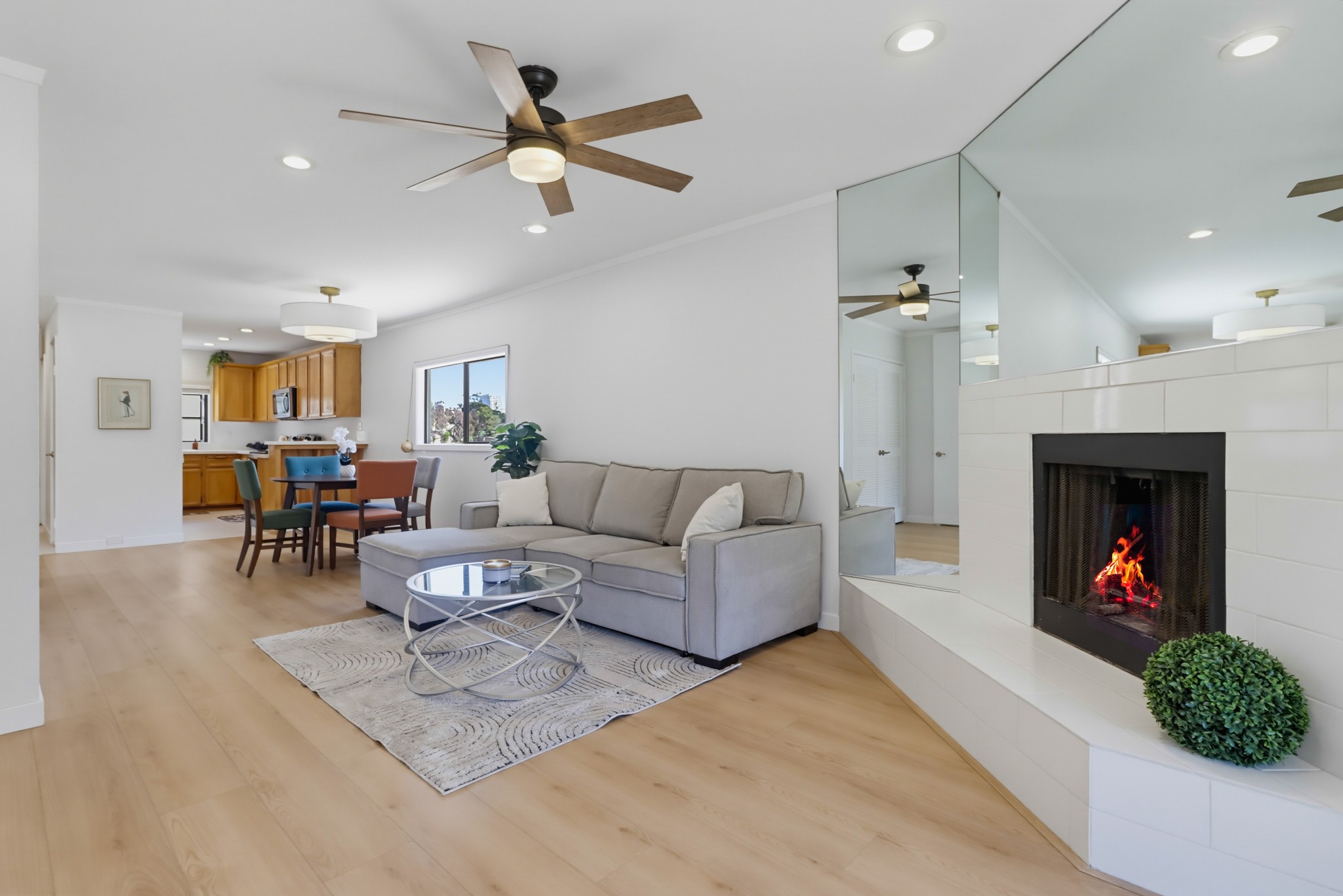 Virtual tour photo 17 of 50 for 917 Torrance St