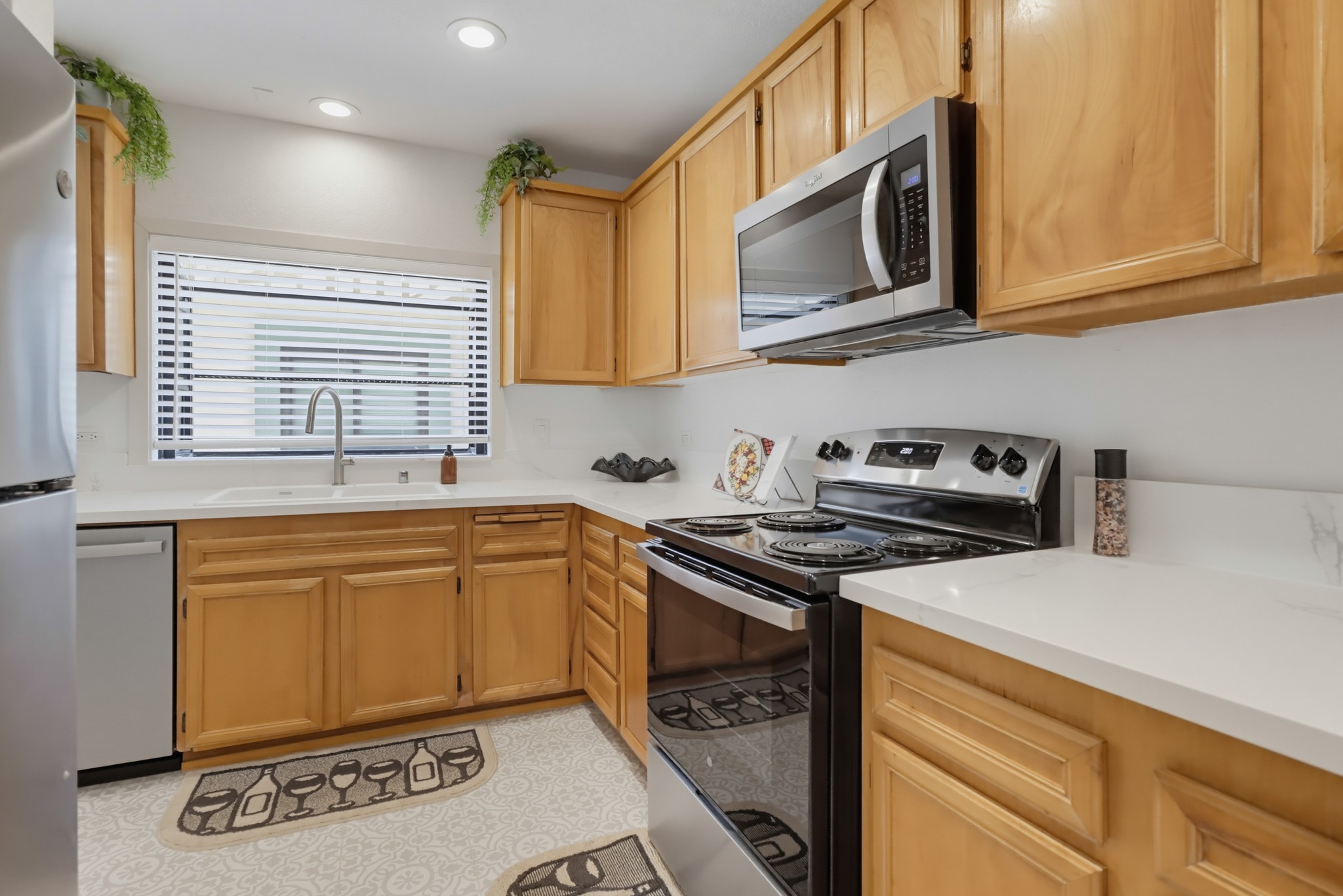 Virtual tour photo 22 of 50 for 917 Torrance St