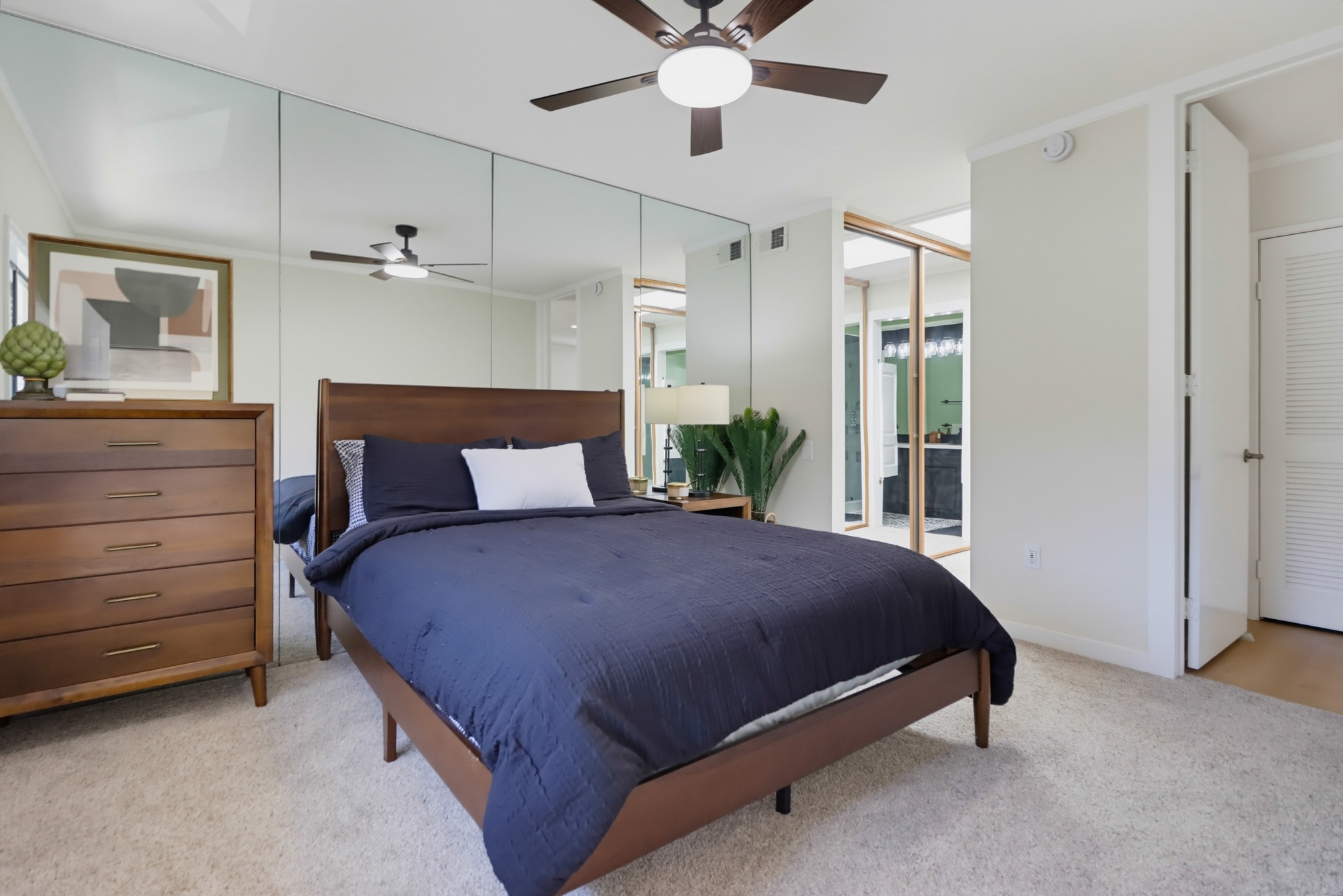 Virtual tour photo 27 of 50 for 917 Torrance St