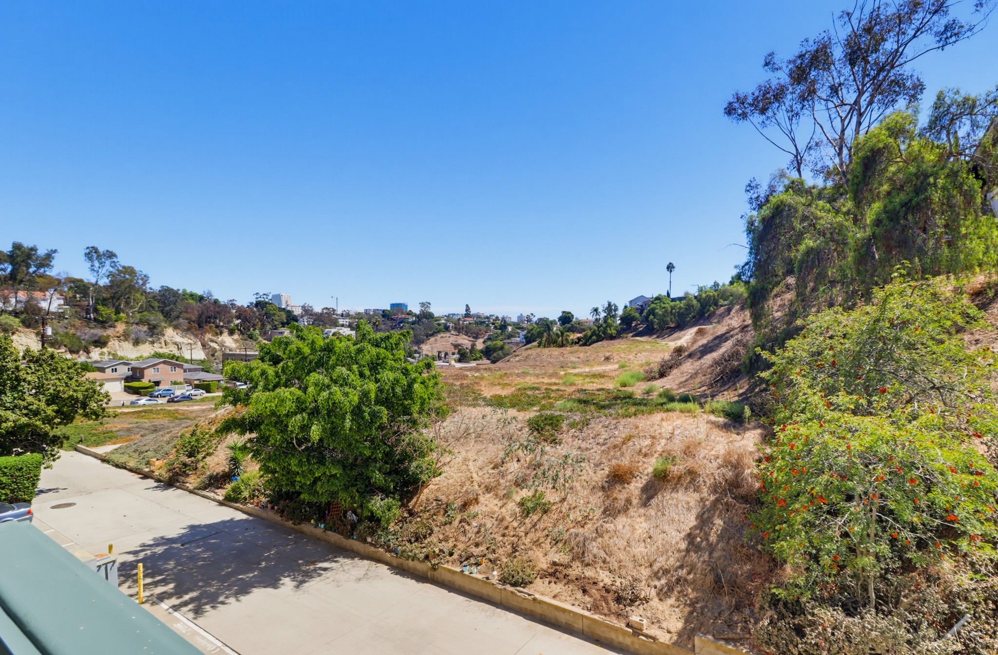 Virtual tour photo 45 of 50 for 917 Torrance St