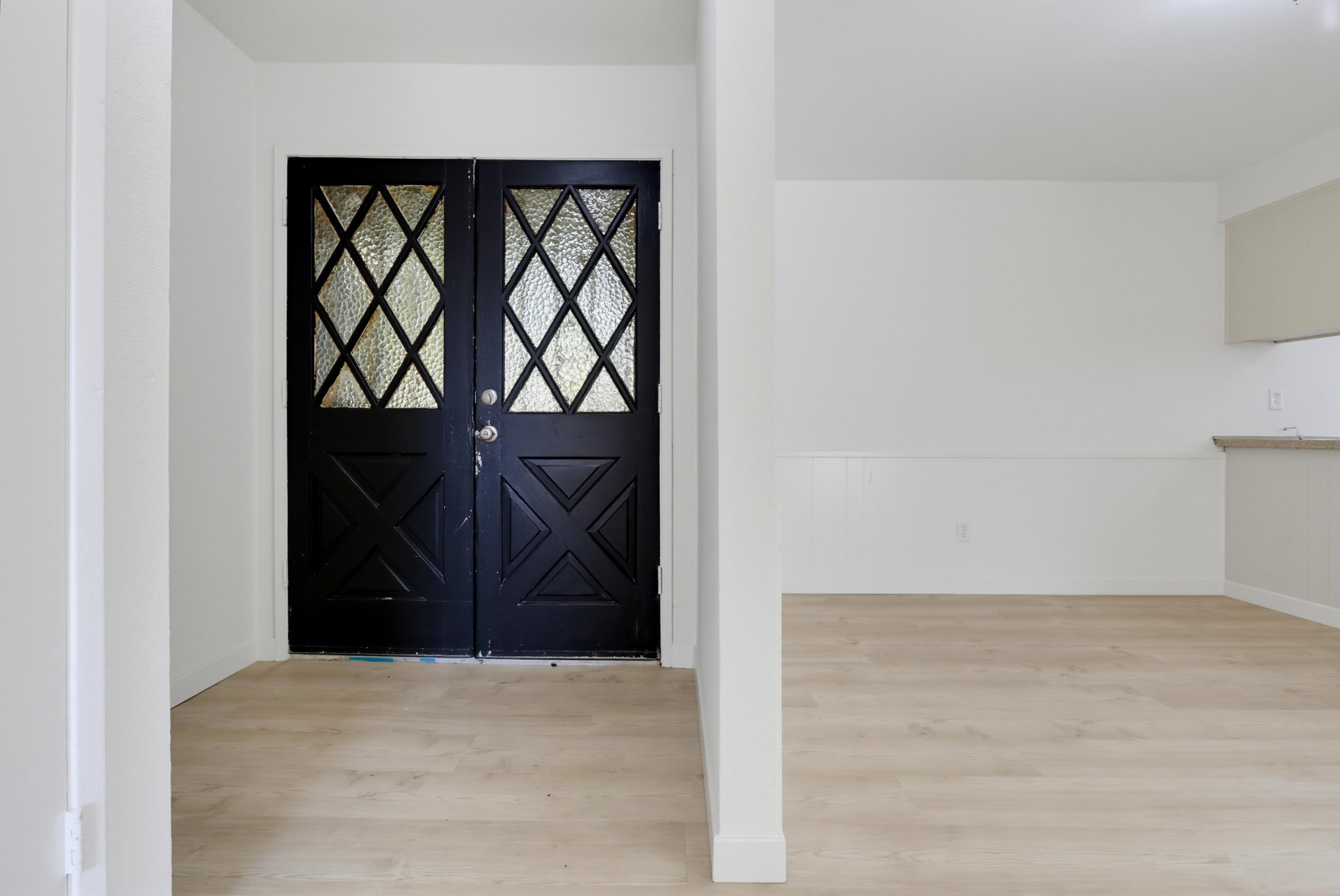 Virtual tour photo 6 of 35 for 9187 Cypress Ave