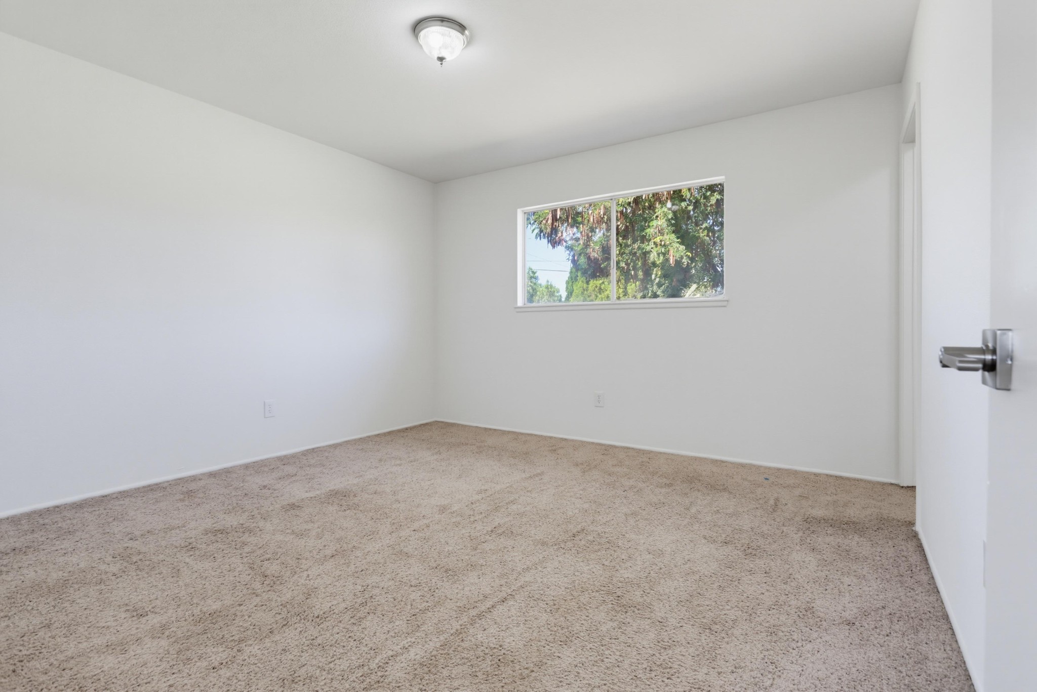 Virtual tour photo 16 of 35 for 9187 Cypress Ave