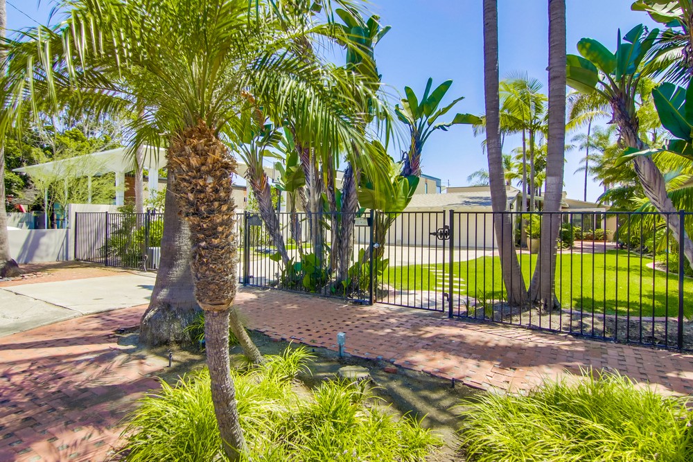 Virtual tour photo 1 of 106 for 919 Braemar Ln