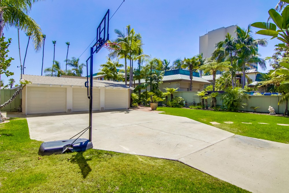 Virtual tour photo 8 of 106 for 919 Braemar Ln