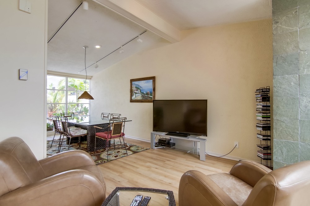 Virtual tour photo 19 of 106 for 919 Braemar Ln