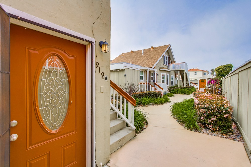 Virtual tour photo 14 of 29 for 919 Emerald St