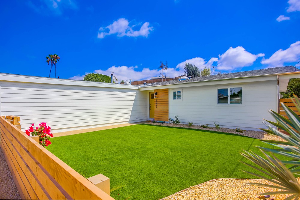 Virtual tour photo 9 of 48 for 9203 Hector Ave