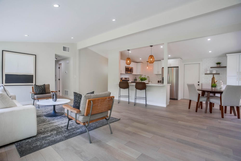 Virtual tour photo 15 of 48 for 9203 Hector Ave