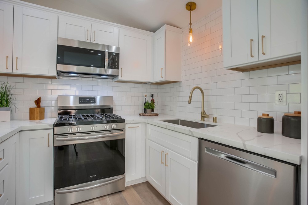 Virtual tour photo 24 of 48 for 9203 Hector Ave