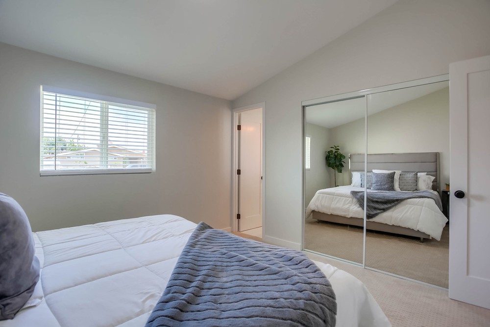 Virtual tour photo 31 of 48 for 9203 Hector Ave