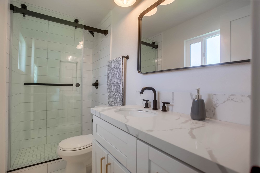 Virtual tour photo 34 of 48 for 9203 Hector Ave