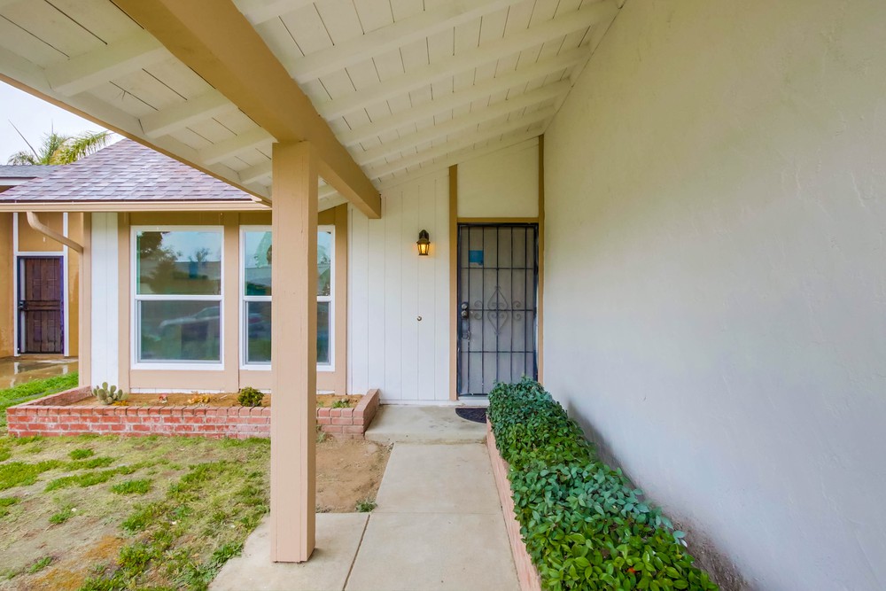 Virtual tour photo 5 of 42 for 9206 Three Seasons Rd