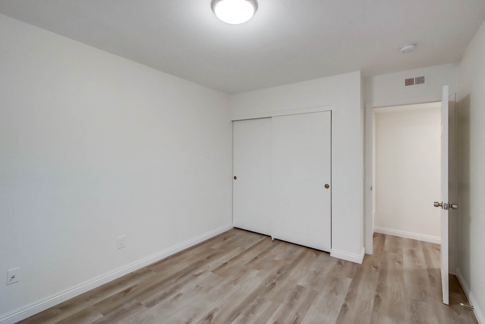 Virtual tour photo 24 of 42 for 9206 Three Seasons Rd