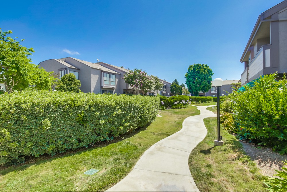 Virtual tour photo 3 of 37 for 9209 Village Glen Dr