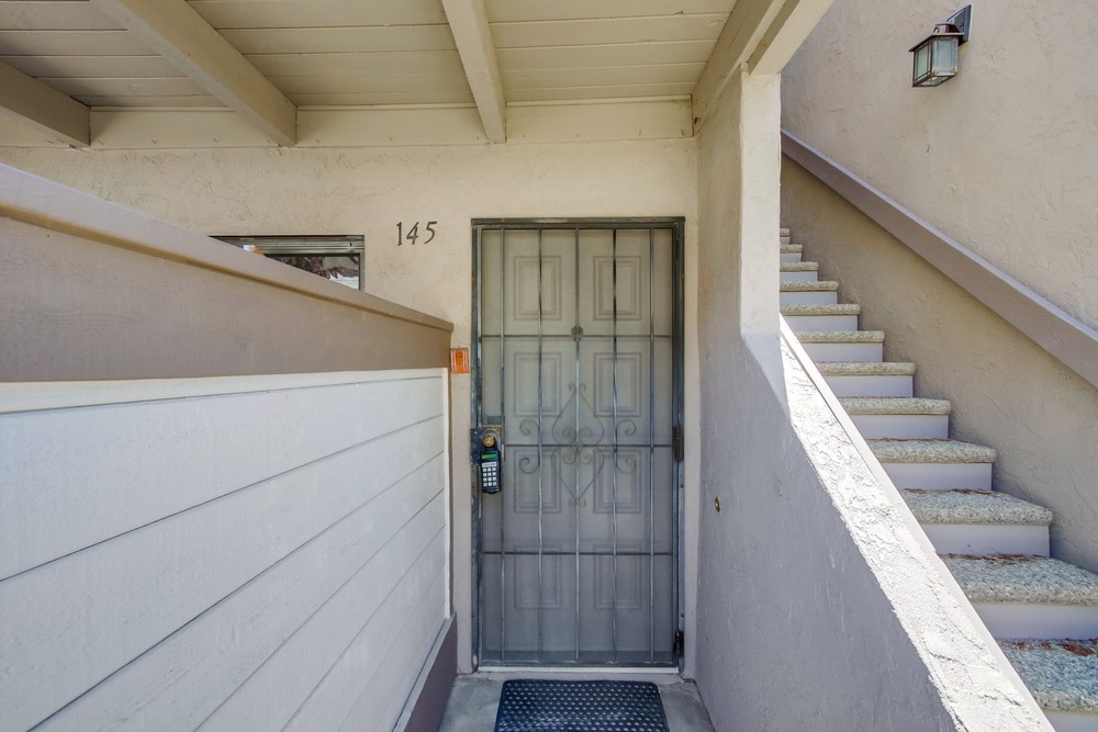 Virtual tour photo 6 of 37 for 9209 Village Glen Dr