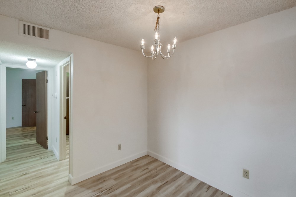 Virtual tour photo 20 of 37 for 9209 Village Glen Dr