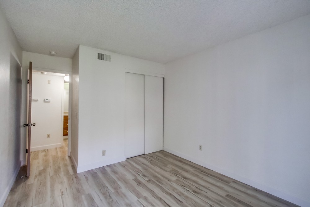 Virtual tour photo 25 of 37 for 9209 Village Glen Dr