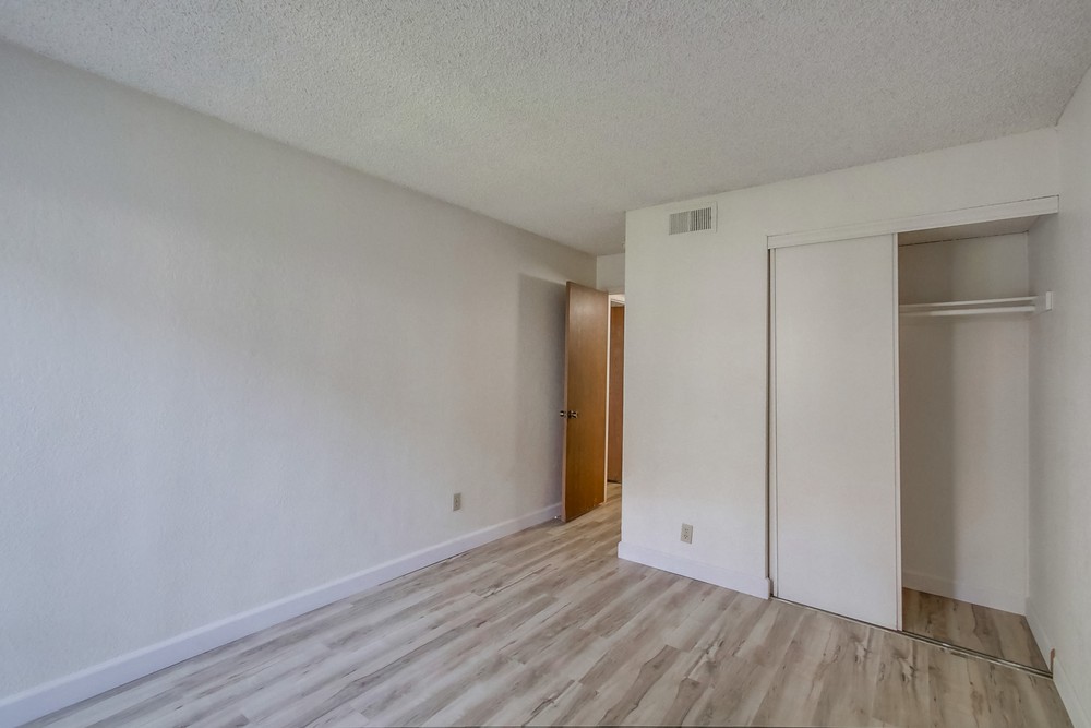 Virtual tour photo 26 of 37 for 9209 Village Glen Dr