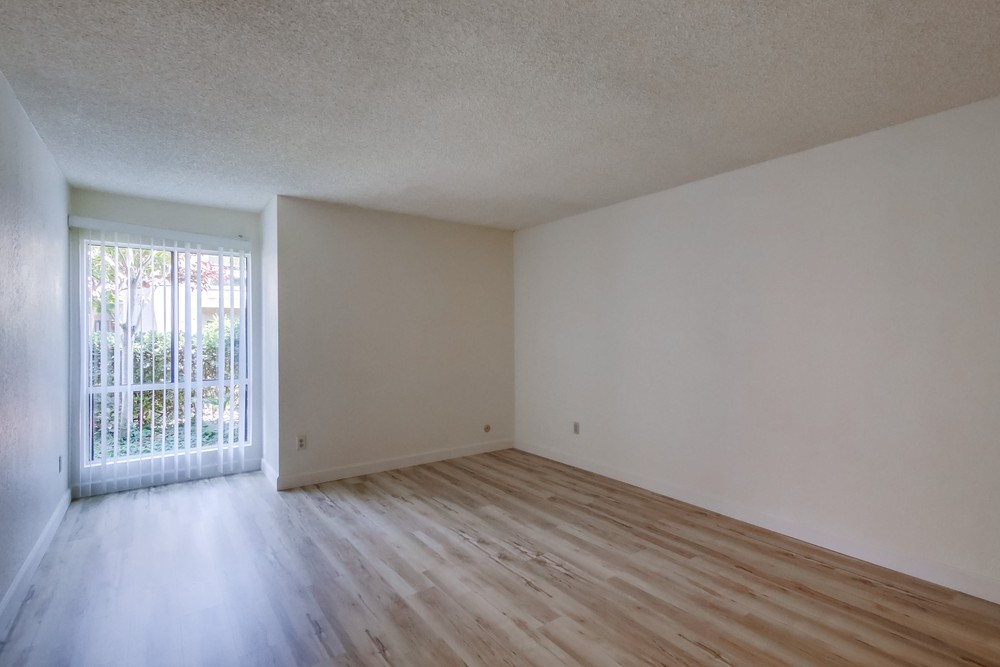Virtual tour photo 27 of 37 for 9209 Village Glen Dr