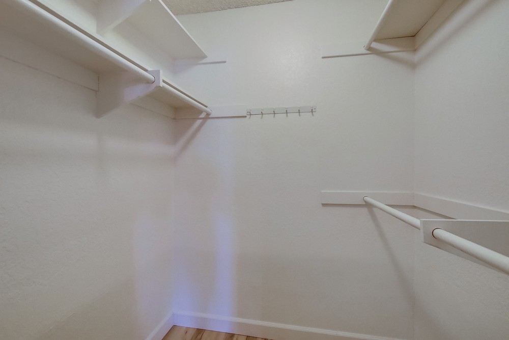 Virtual tour photo 31 of 37 for 9209 Village Glen Dr