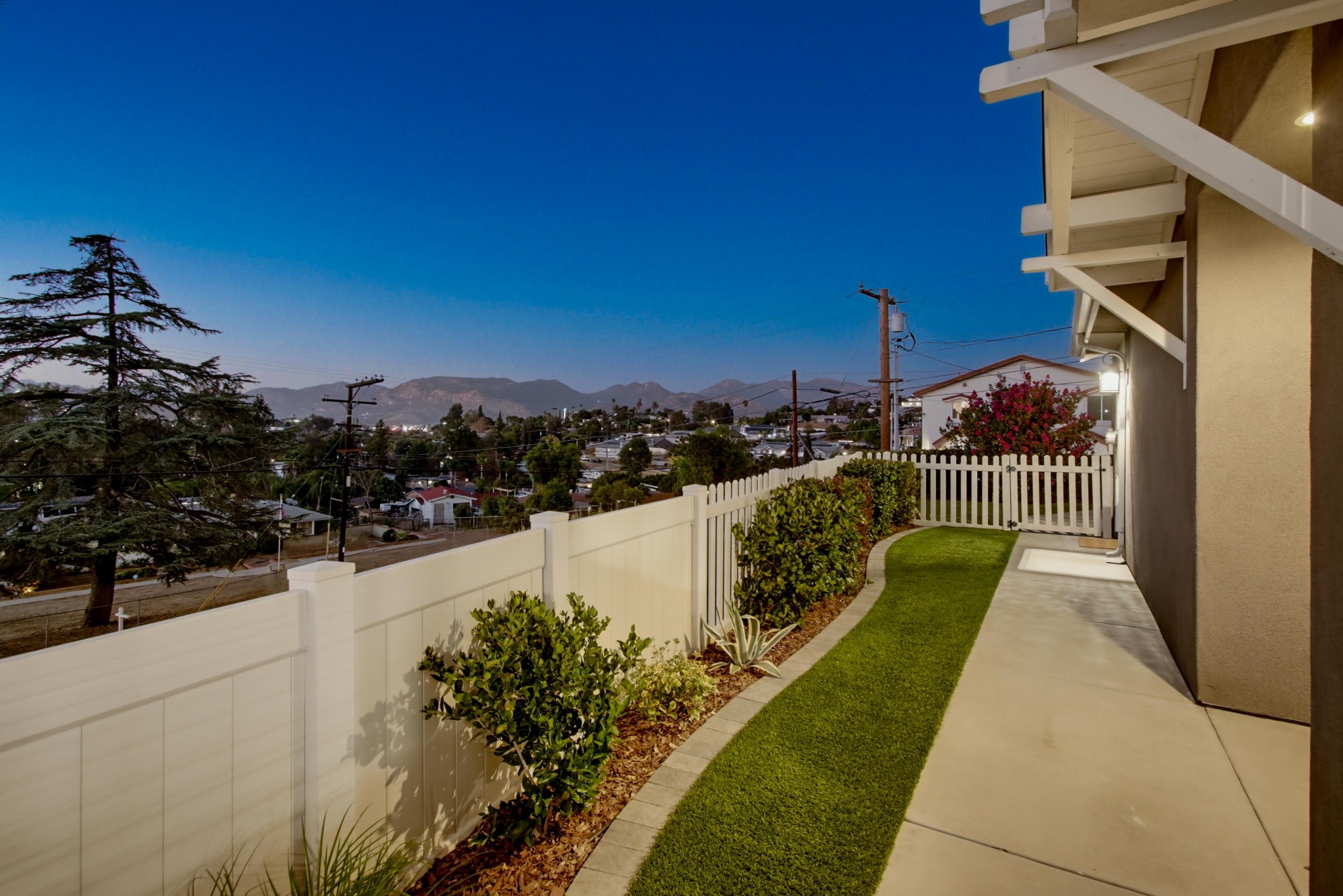 Virtual tour photo 10 of 74 for 9228 Rickie Rd