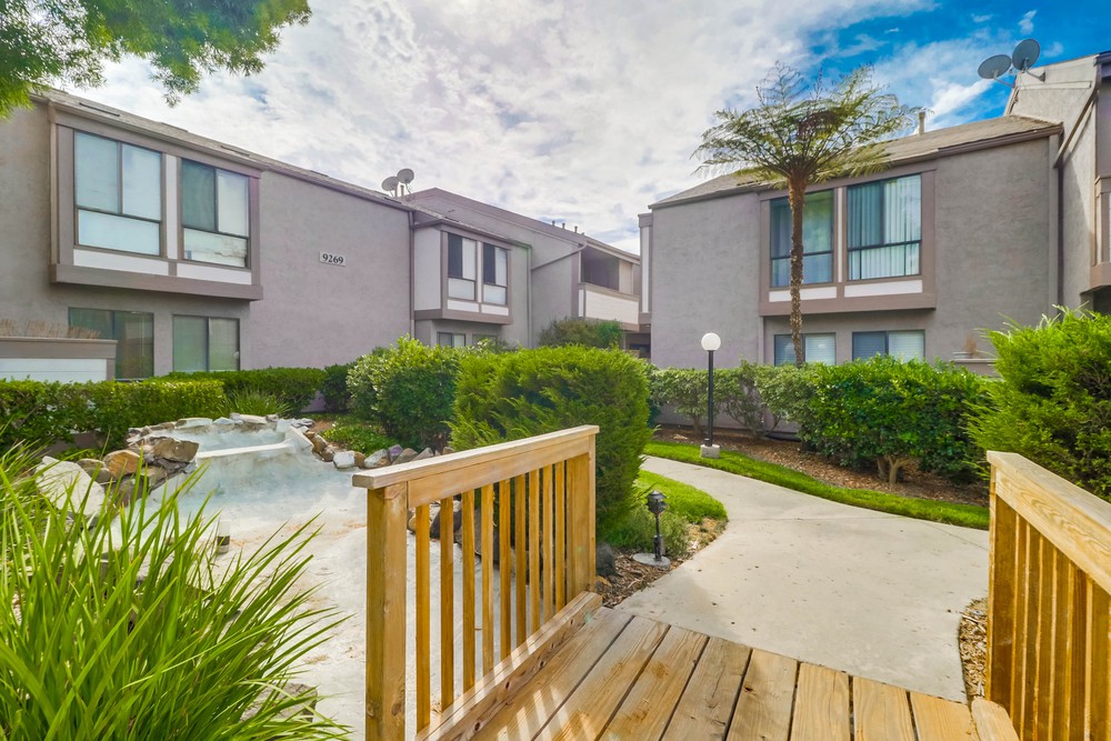 Virtual tour photo 3 of 43 for 9229 Village Glen Dr UNIT 232
