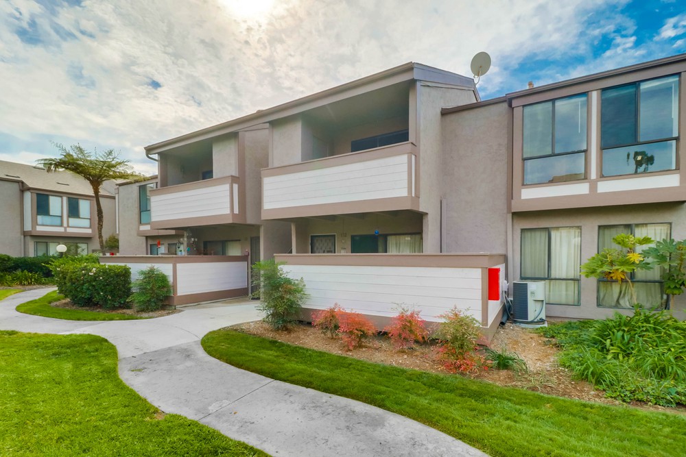 Virtual tour photo 7 of 43 for 9229 Village Glen Dr UNIT 232