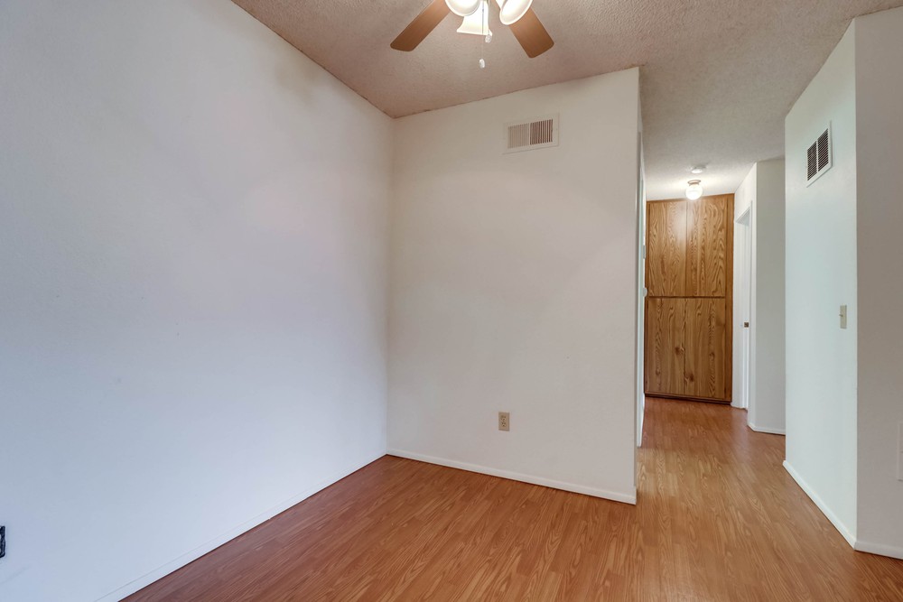 Virtual tour photo 22 of 43 for 9229 Village Glen Dr UNIT 232