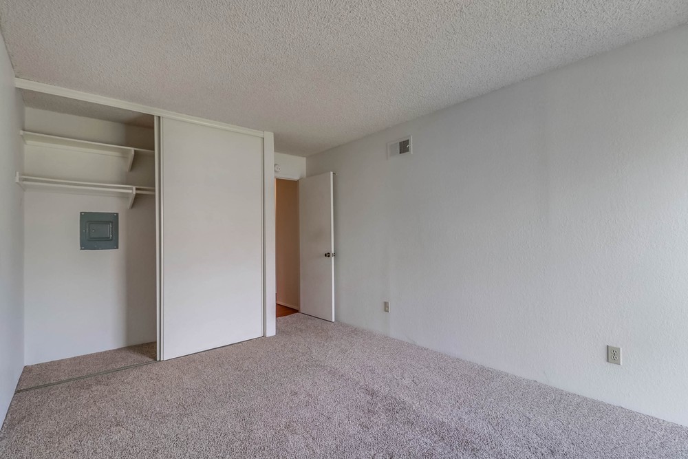 Virtual tour photo 31 of 43 for 9229 Village Glen Dr UNIT 232