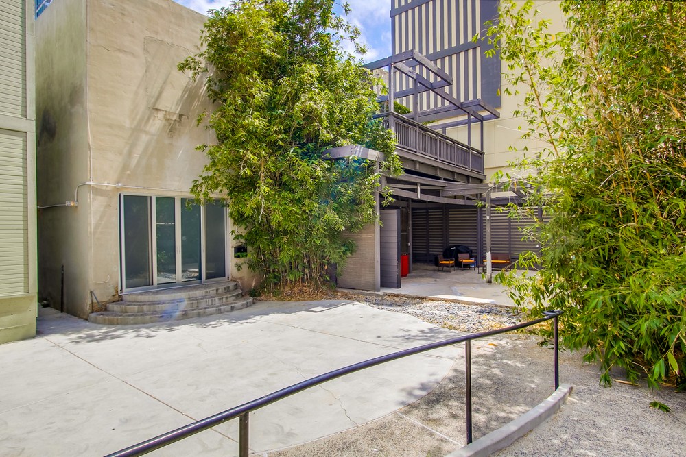 Virtual tour photo 7 of 81 for 923 Island Ave
