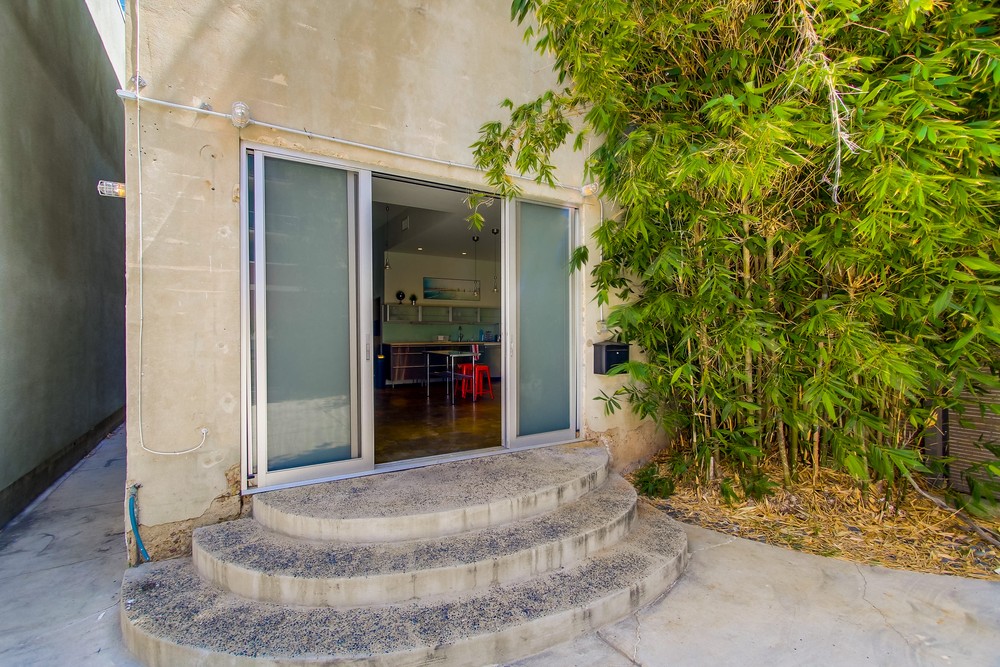 Virtual tour photo 8 of 81 for 923 Island Ave