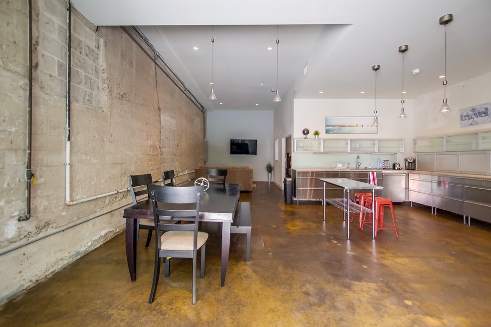 Virtual tour photo 10 of 81 for 923 Island Ave