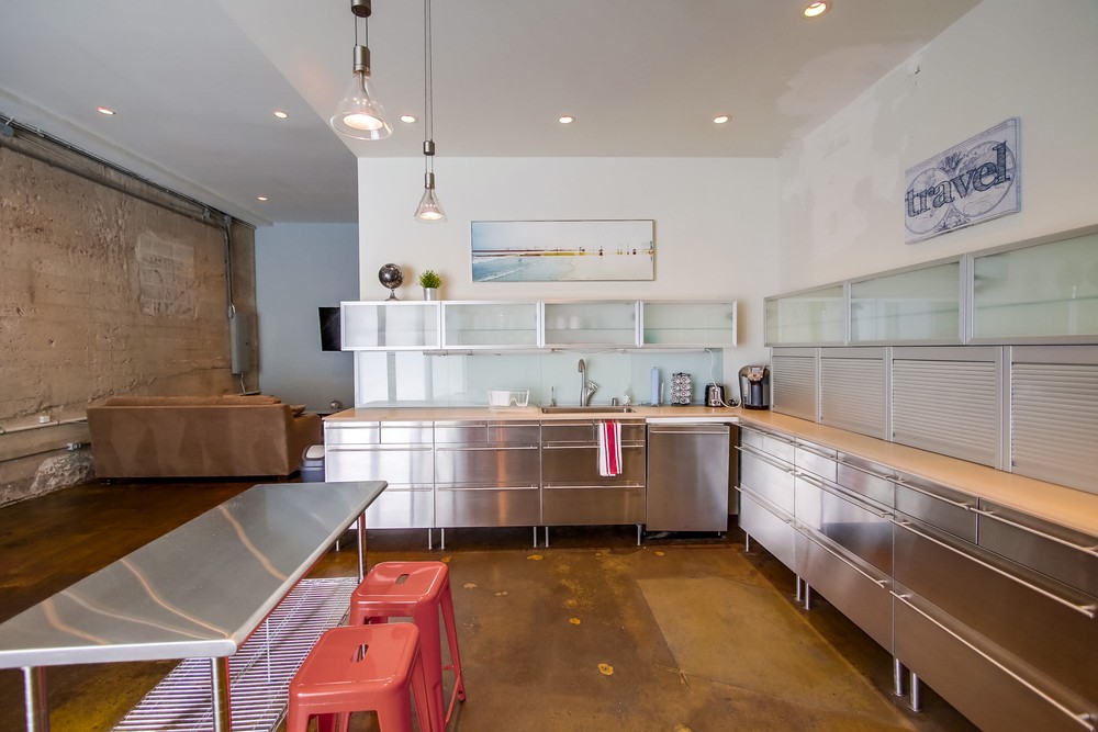 Virtual tour photo 12 of 81 for 923 Island Ave