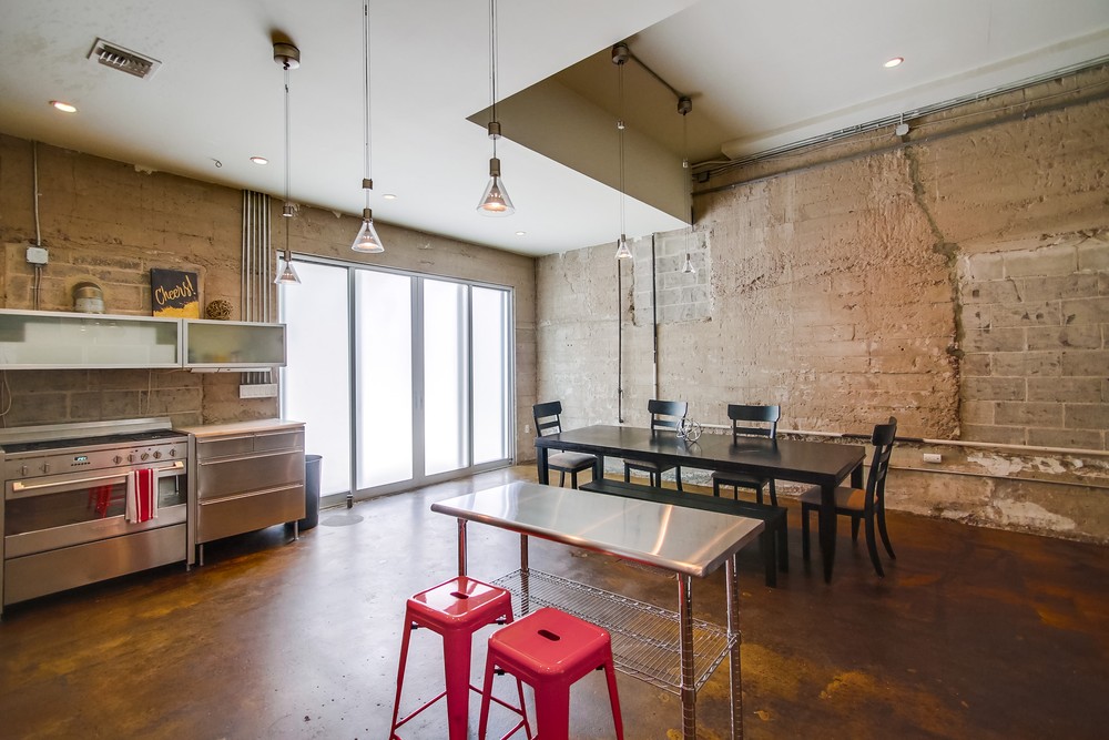 Virtual tour photo 13 of 81 for 923 Island Ave